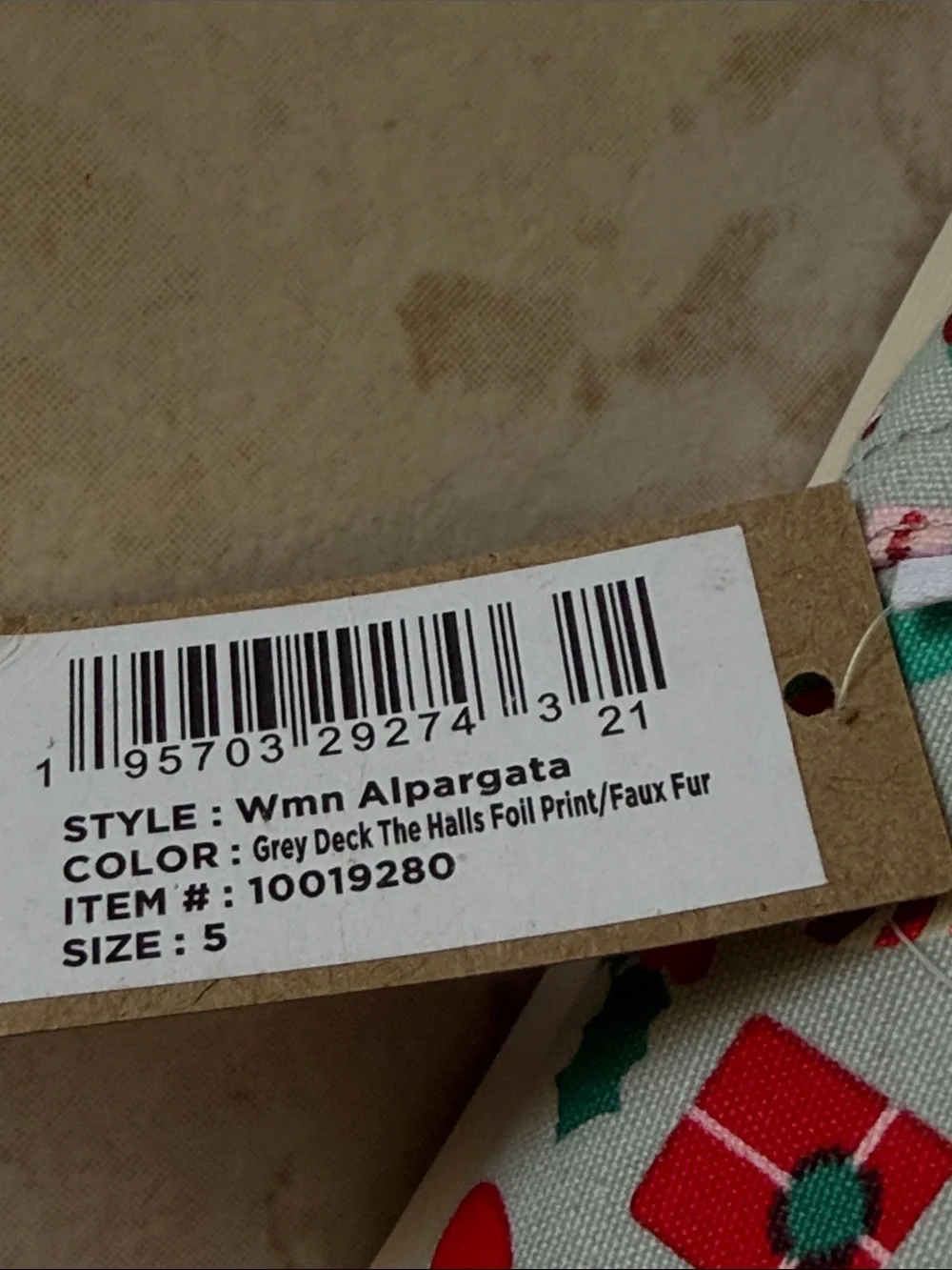 Toms Slip Ons (NWT)